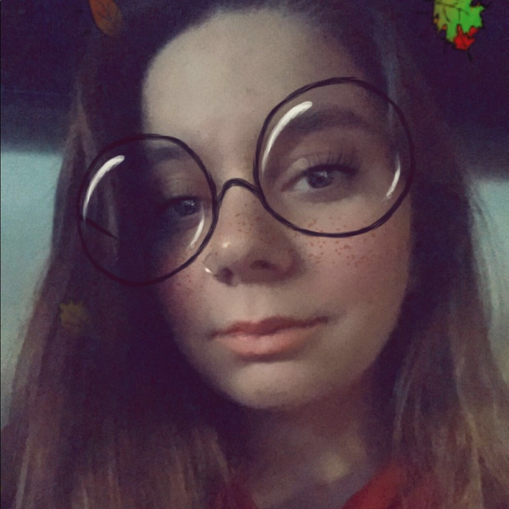 Meet your Posher, Celia